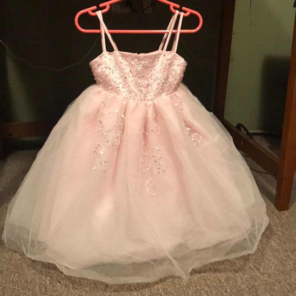 Beautiful pink dress for toddlers